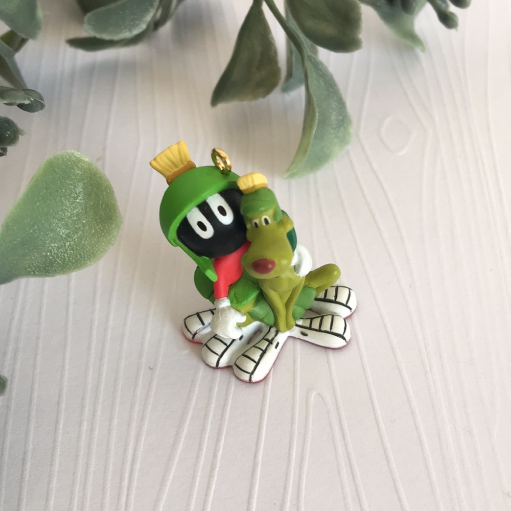 NIB VINTAGE 1998 Marvin The Martian Miniature Hallmark Keepsake Ornament